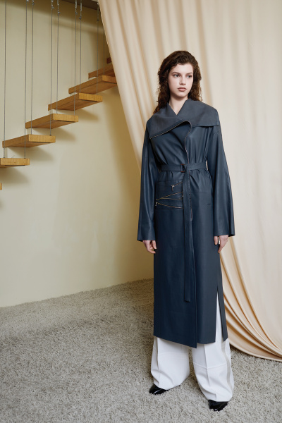 "Как дома, где бы ты не находилась": дуэт VOROZHBYT&ZEMSKOVA представил новый лукбук сезона осень-зима 2018/19